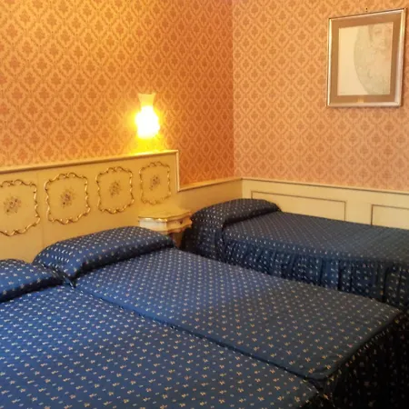 Hotel Diana-2